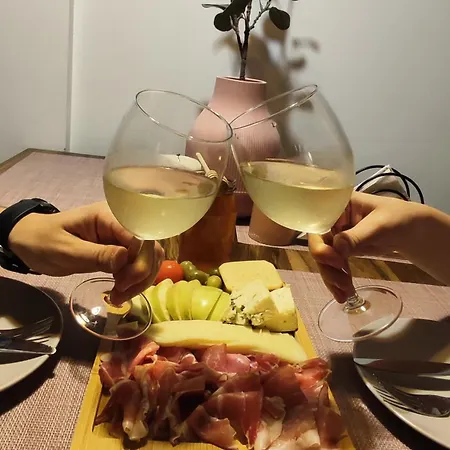 Апартаменты Snow Peak Wellness & Spa, Milmari N5